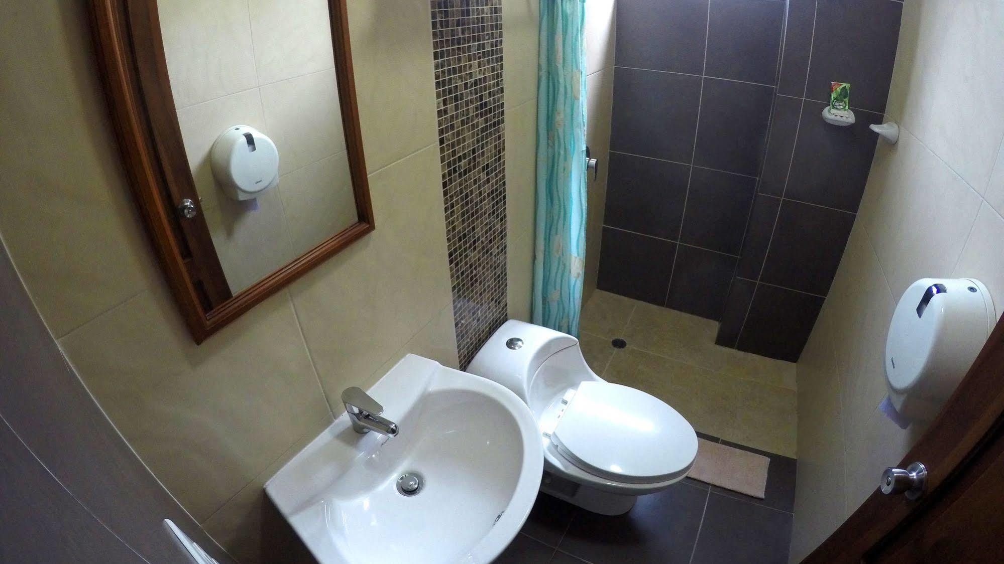 Dc Suites Aeropuerto Guayaquil Eksteriør bilde