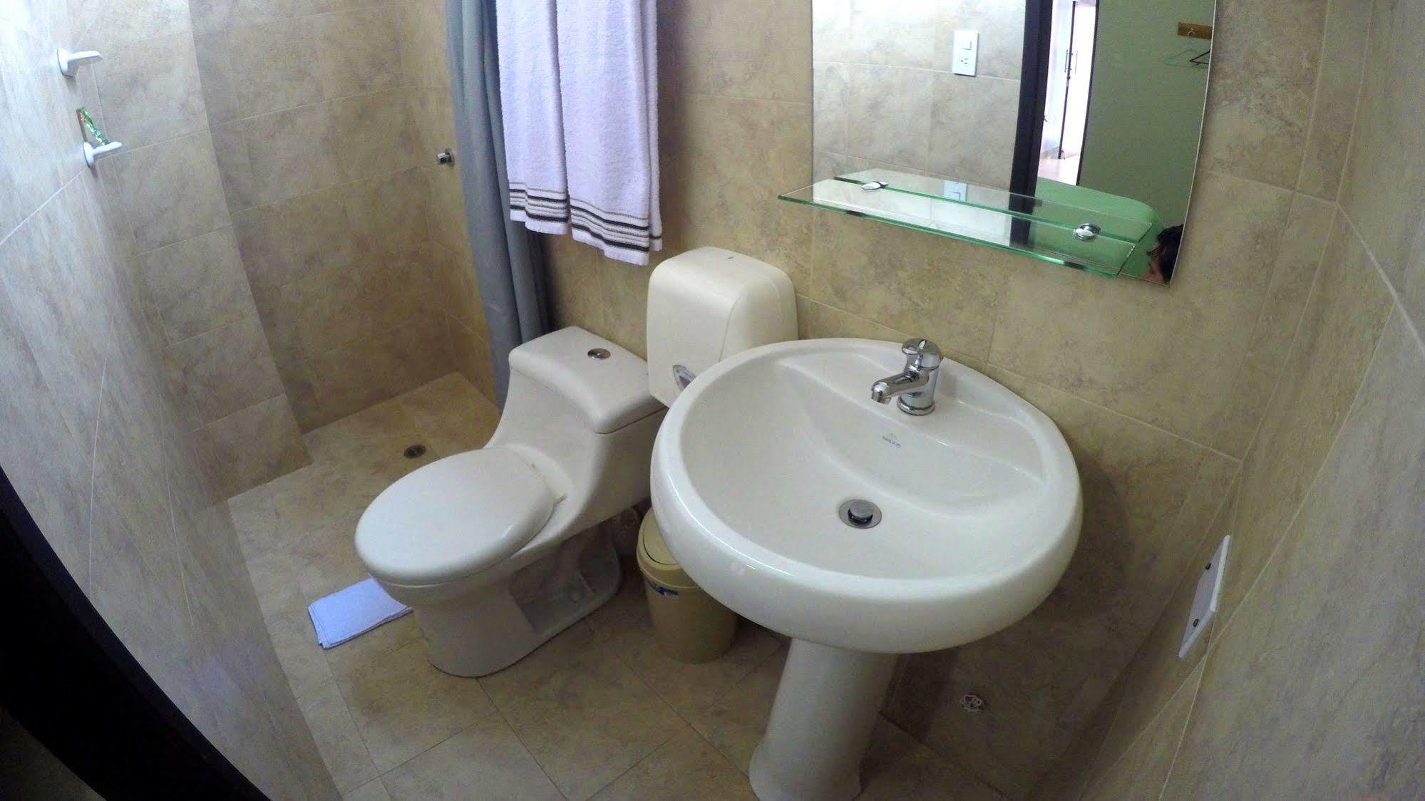 Dc Suites Aeropuerto Guayaquil Eksteriør bilde