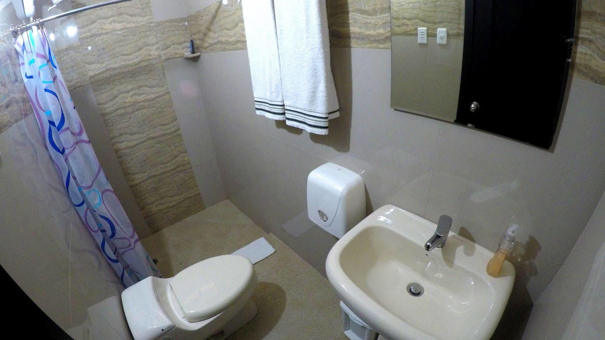 Dc Suites Aeropuerto Guayaquil Eksteriør bilde